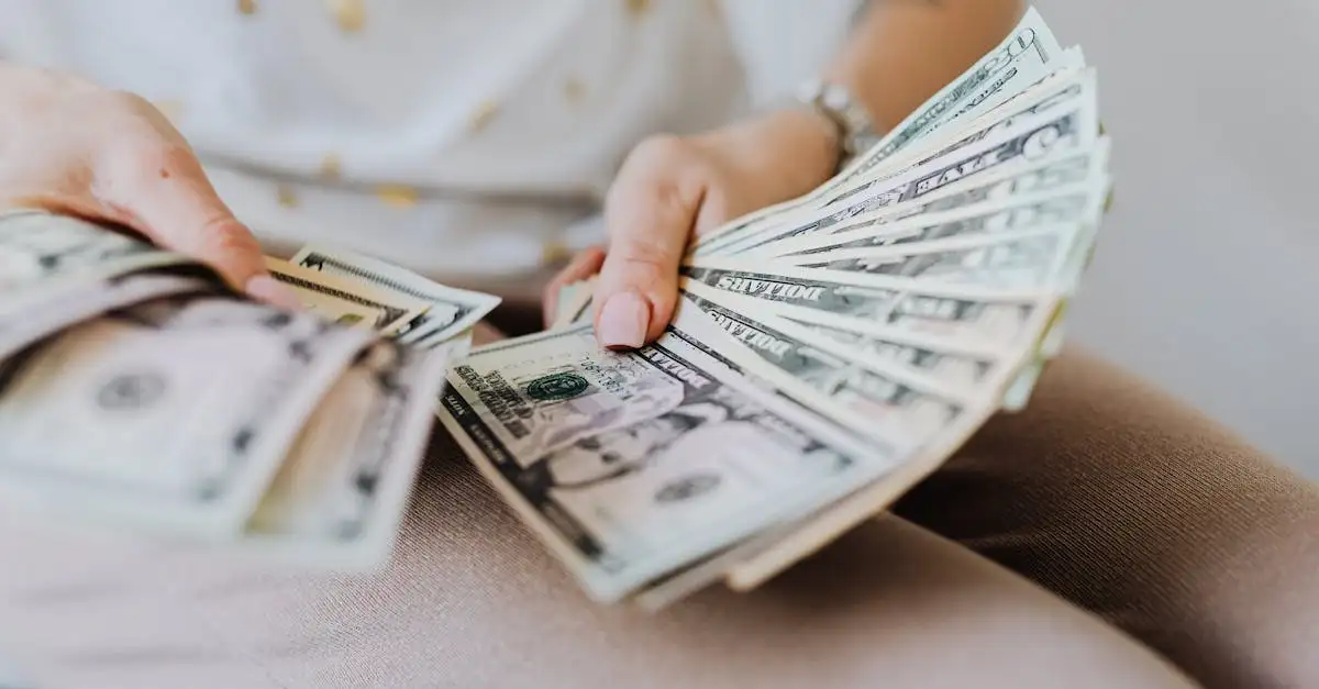 Économiser ou emprunter ? Quelle stratégie adopter pour vos finances ?
